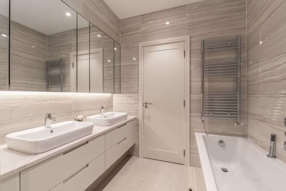 Vente Appartement **RARE OPPORTUNITÉ: 3 PIÈCES AVEC TERRASSE ET PARKING IDÉALEMENT SITUÉ** Chatou