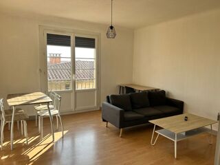  Appartement à louer 3 pièces 56 m²