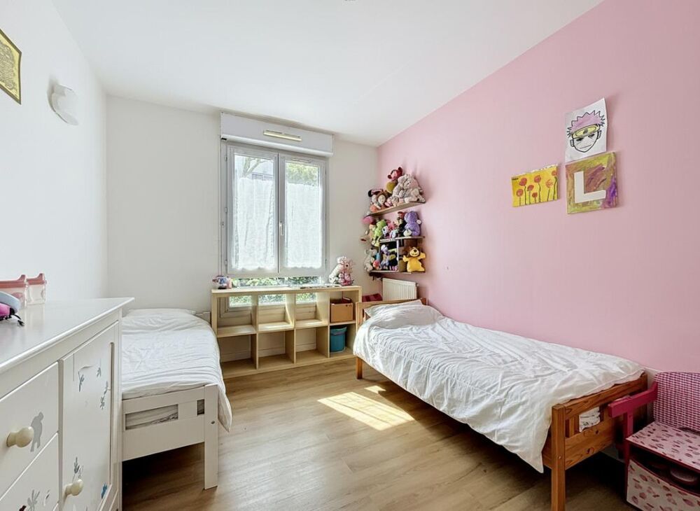 Vente Appartement Grand Appartement  3 chambres 77 m2 métro 7 LEO LAGRANGE VILLEJUIF Villejuif