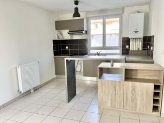  Duplex/triplex  vendre 3 pices 65 m