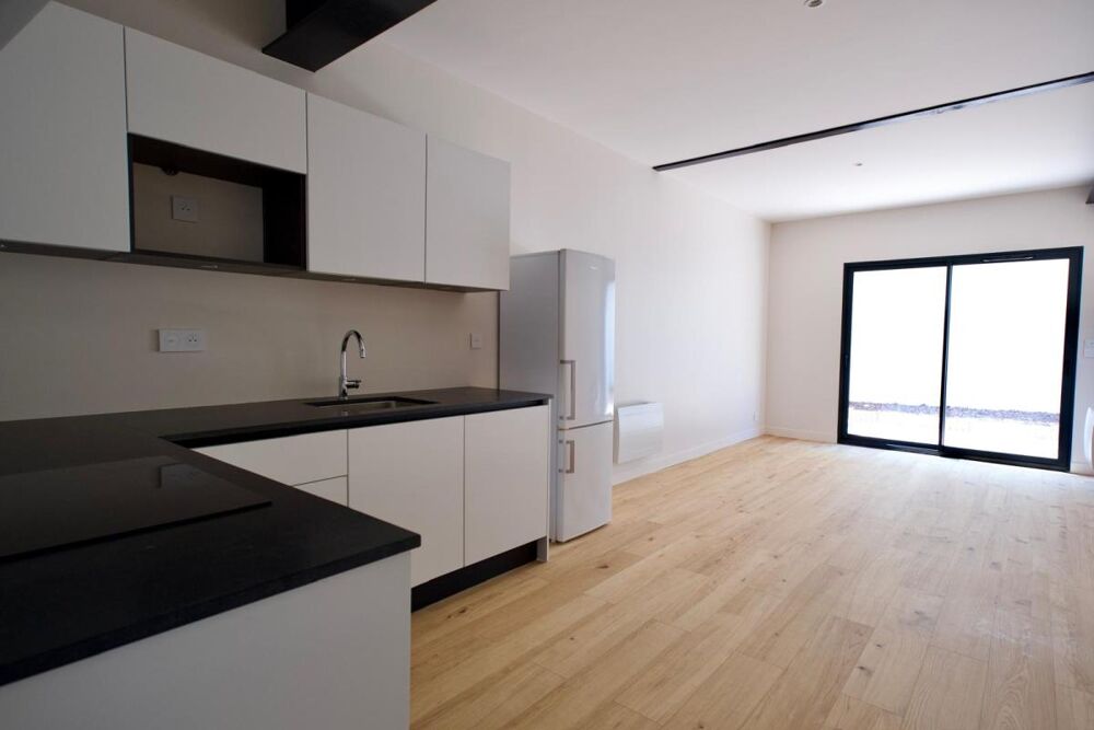 Vente Appartement BORDEAUX TONDU APPARTEMENT RENOVÉ CALME AVEC JARDINS PRIVATIFS Bordeaux