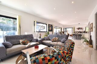  Villa  vendre 7 pices 226 m