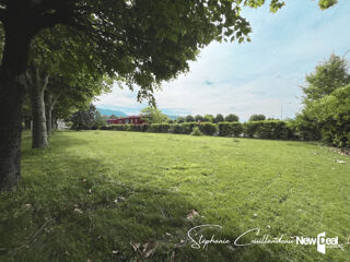  Terrain à vendre 737 m²