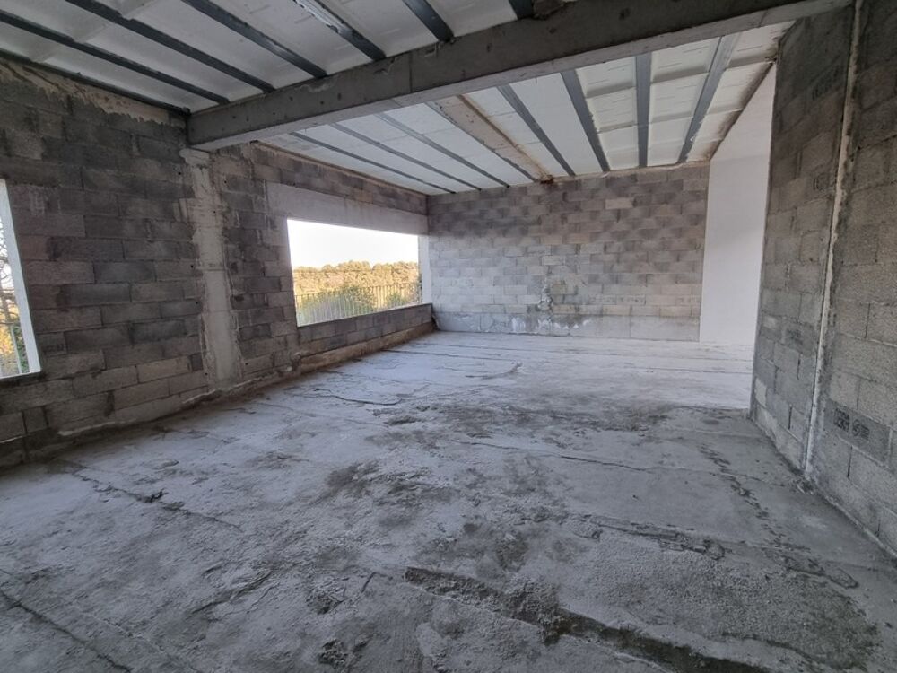 Vente Appartement grand 3 pièces à rénover avec Patio et Terrasse - SAINT SAVOURNIN (13) Saint savournin