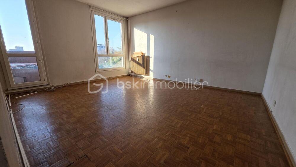 Appartement F3 - 65 m2 - 2 chambres - balcon VUE SEINE - Parking privatif couvert
