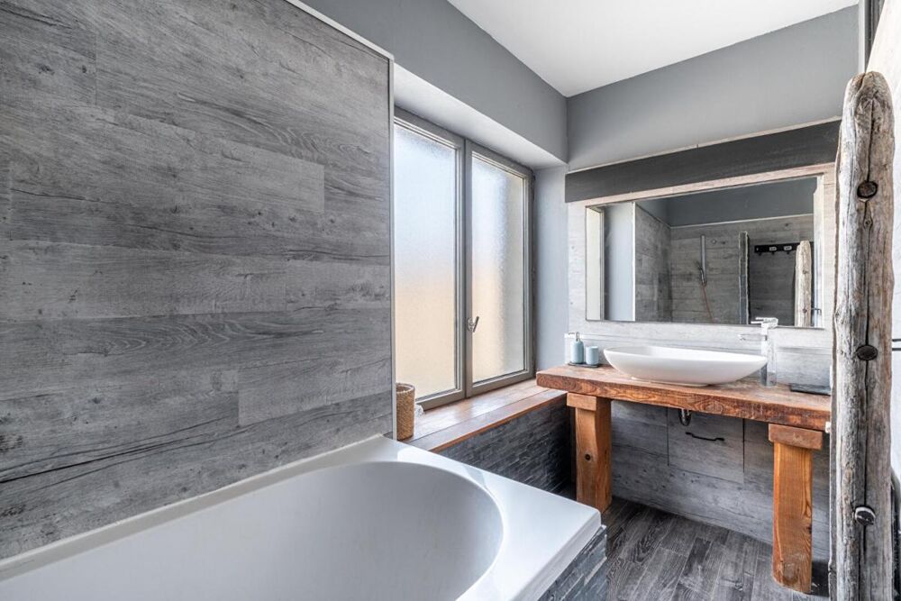 � vendre  Maison Massieux (01600)