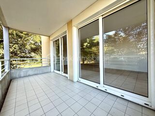 Vente Appartement GENAS HYPER CENTRE - Magnifique T3 possible T4 avec garage, parking et cave Genas