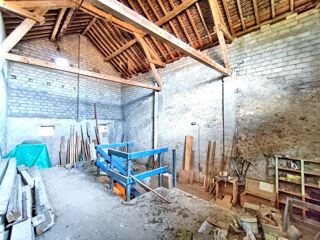  Remise / Grange à vendre 3 pièces 265 m²