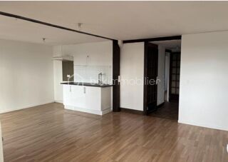  Immeuble à vendre 15 + pièces 372 m²