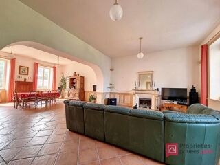  Propriété/château à vendre 15 + pièces 416 m²