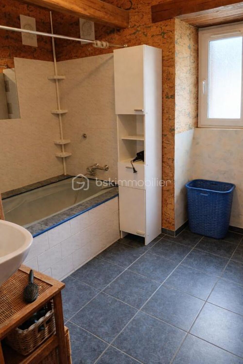 Ancienne ferme rénovée  Précy-le-Sec (89)  162 000 €