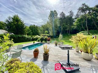  Maison à vendre 8 pièces 254 m²