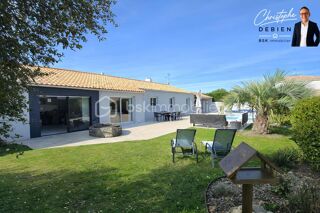  Villa à vendre 9 pièces 182 m²