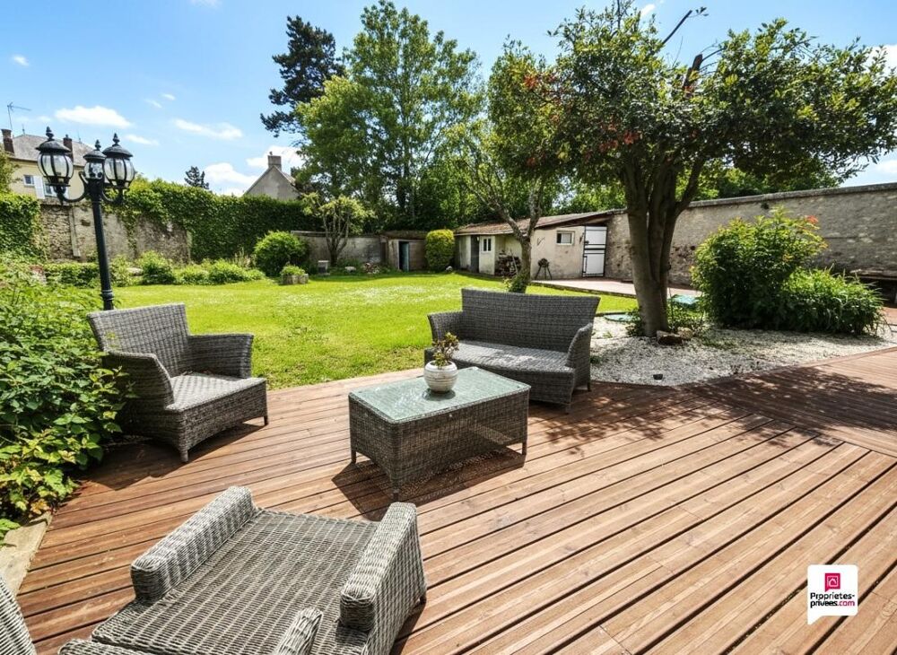 (95450) AVERNES , Maison de village 8 pièce(s) 225 m2, 5 chambres, jardin