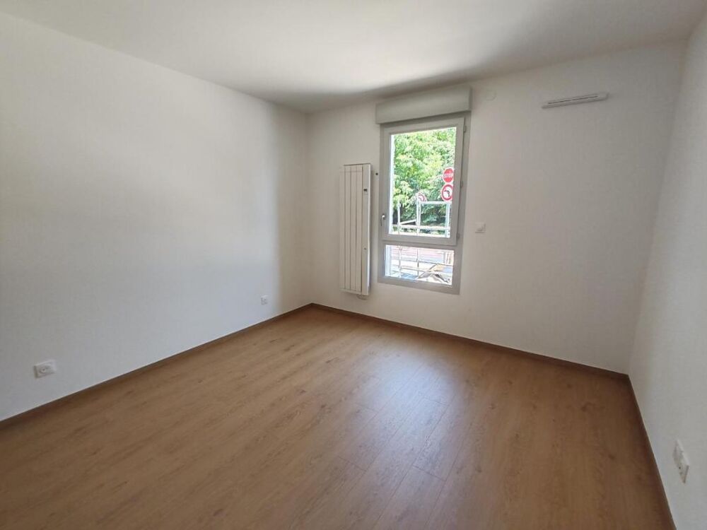 Location Appartement T2 avec jardin et parking à LOZANNE Lozanne