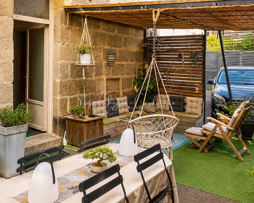 T3 de charme avec terrasse et parking privé  Centre-ville à pied  BRIVE (19)