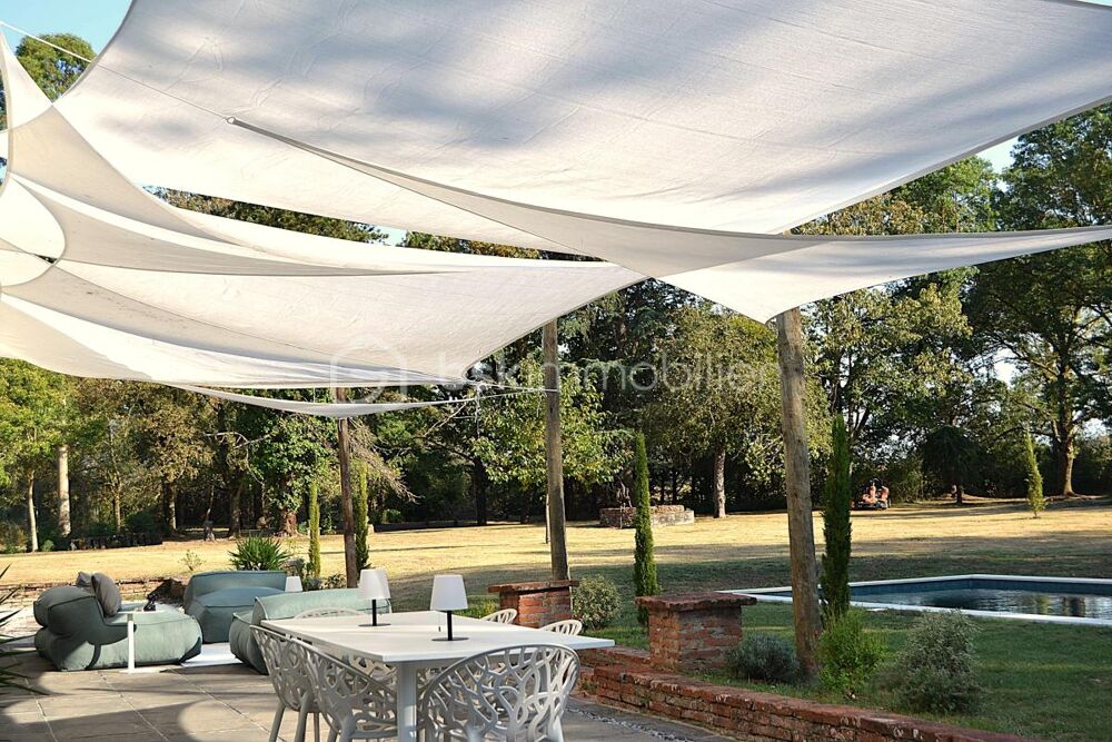 Vente Propriété/Château PROPRIETE AVEC PARC, DEPENDANCE ET PISCINE Lanta