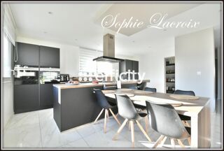 Villa à vendre 5 pièces 144 m²