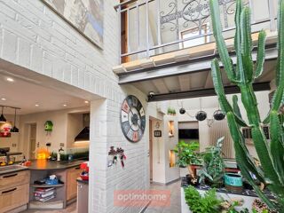  Maison  vendre 8 pices 247 m