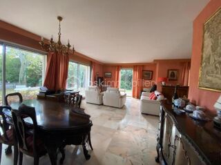  Maison � vendre 8 pi�ces 210 m�