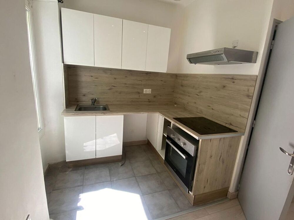 Location Appartement Studio 29m2 + Cave  - Chutes la vie 13004 Marseille Marseille 4