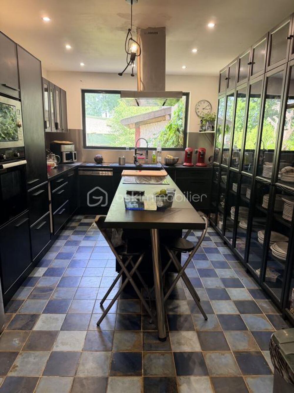 à vendre  Propriété/château Magny-les-Hameaux (78114)