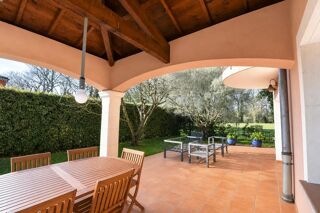  Villa � vendre 6 pi�ces 140 m�