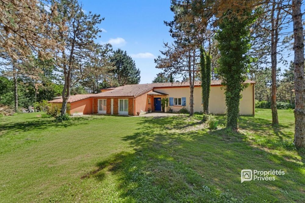 Maison Bessens ( Lapeyrière ) T6 avec piscine sur une parcelle de 5666 m2
