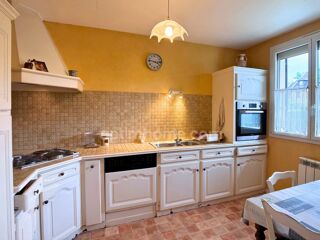  Maison  vendre 9 pices 133 m