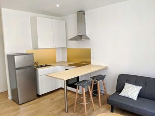  Appartement à louer 2 pièces 33 m²