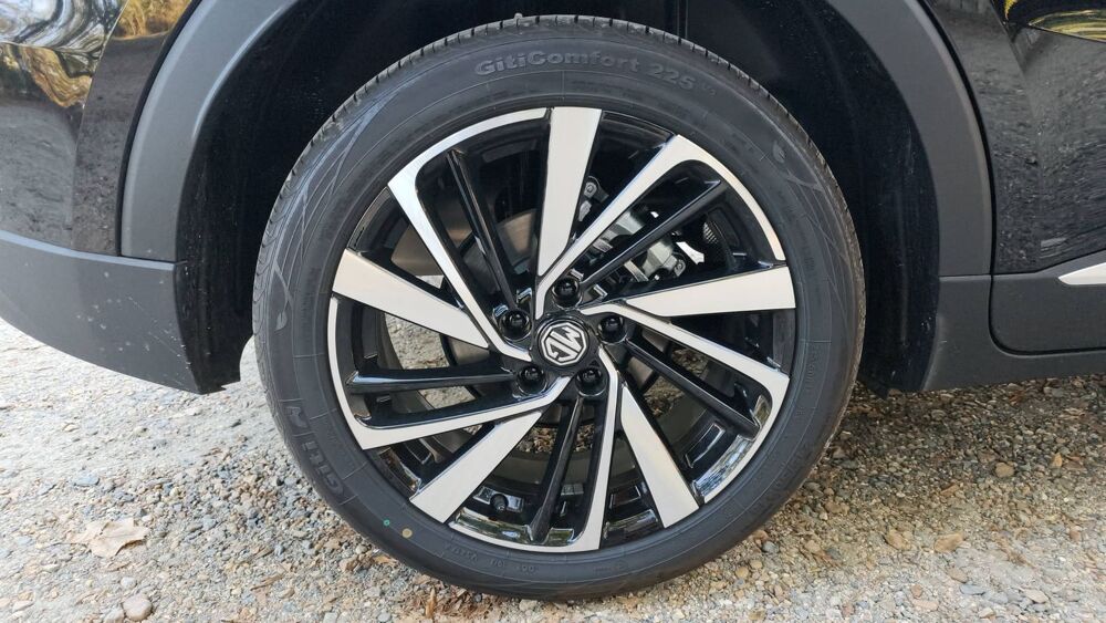MG.ZS 1.5 197 Hybrid+ BVA Luxury 2026 occasion 44330 La Chapelle Heulin