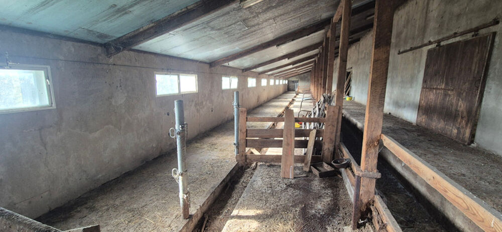 Bâtiment agricole vendre 3 pièces LE MALZIEU FORAIN (48)