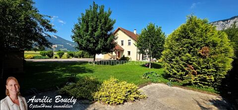   Maison � vendre 7 pi�ces  (38) Maison - 7 pi�ce(s) - 150 m�