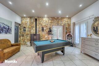  Villa  vendre 6 pices 209 m