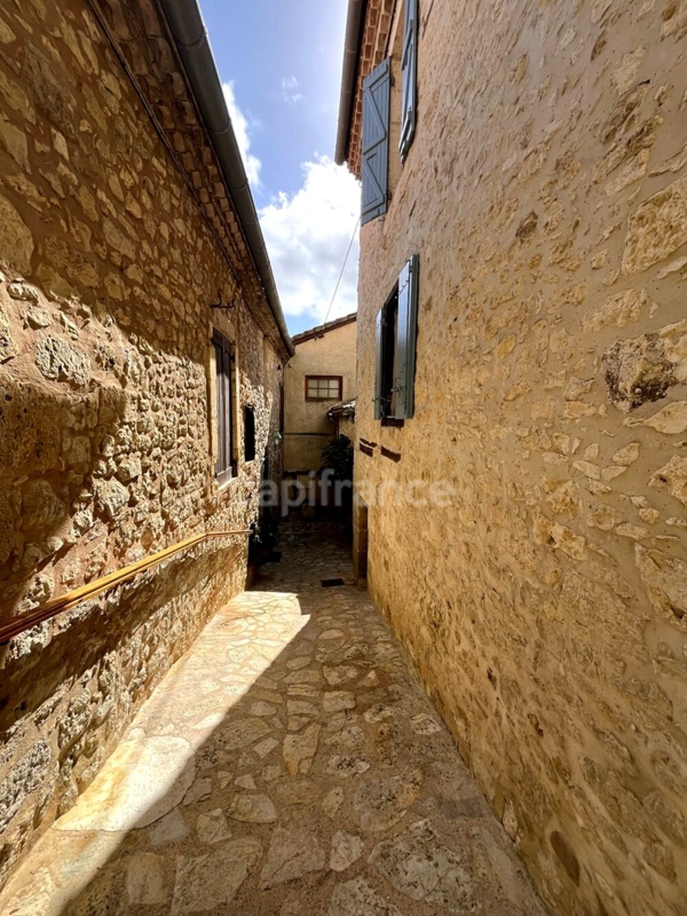 Vente Maison T3 : Maison de village en pierre entièrement rénovée, 85 m2, 2 chambres, à 15 km de Fleurance / Lectoure / Condom (32) Fleurance
