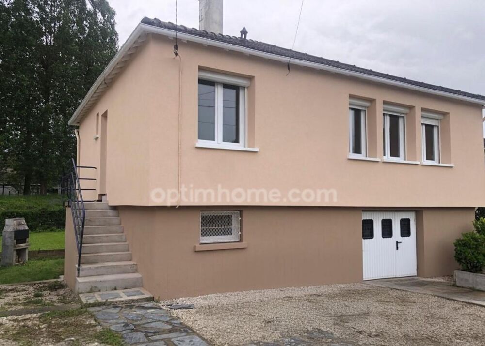 Maison individuelle rénovée  2 chambres + bureau / chambre dappoint  Jardin, garage et sous-sol complet  Charleville-Mézière