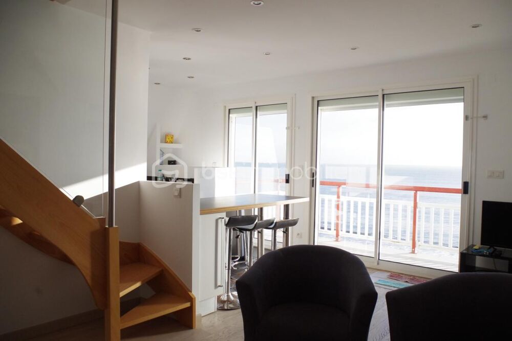 TRES BEL APPARTEMENT T4 FACE MER