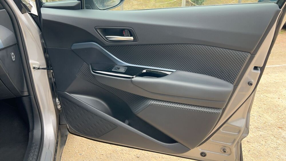 C-HR 2.0 VVT-i 184 Hybrid CVT Collection - Automatique Entretien 2021 occasion 91590 Baulne