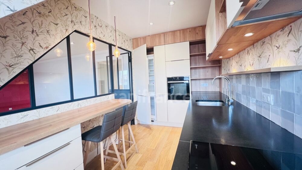 Finistère (29)  À vendre à Quimper hyper-centre, appartement T5 de 101 m² habitable - Parking privé - Cave
