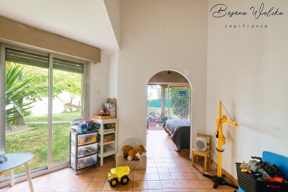 � vendre  Villa Vitrolles (13127)
