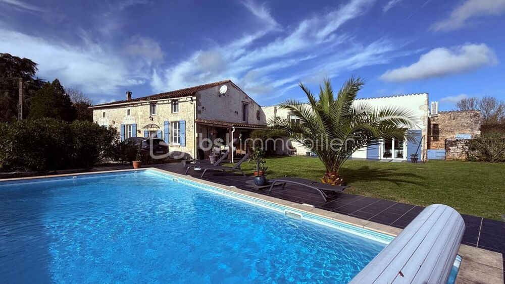 Vente Maison Maison charentaise et son gite avec piscine Clion