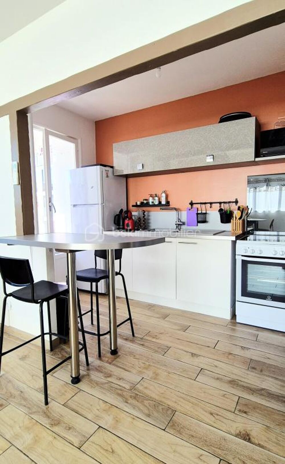 Vente Appartement 2 PIECES 53m² CLIMATISE avec CAVE ind -- ASCENSEUR -- proche COMMODITES Hyeres