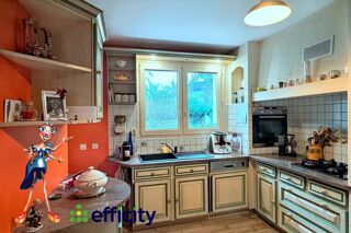  Villa � vendre 8 pi�ces 170 m�