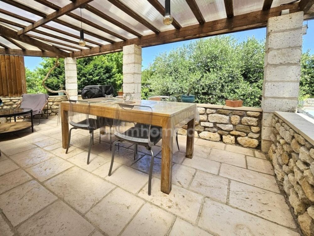 Maison en pierre atypique de 122 m² 3 chambres et 1 bureau  Coup de coeur assuré à MAGNAC SUR TOUVRE (16)