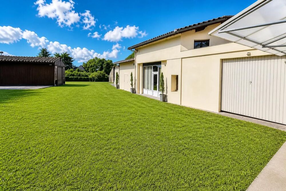 Maison de 8 pièces de 280 m² à Puisseguin
