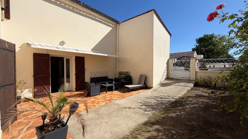 Maison de charme rénovée - SAINT LAURENT D'ARCE 208m2 habitables, 6 chambres et 4 salles d'eau