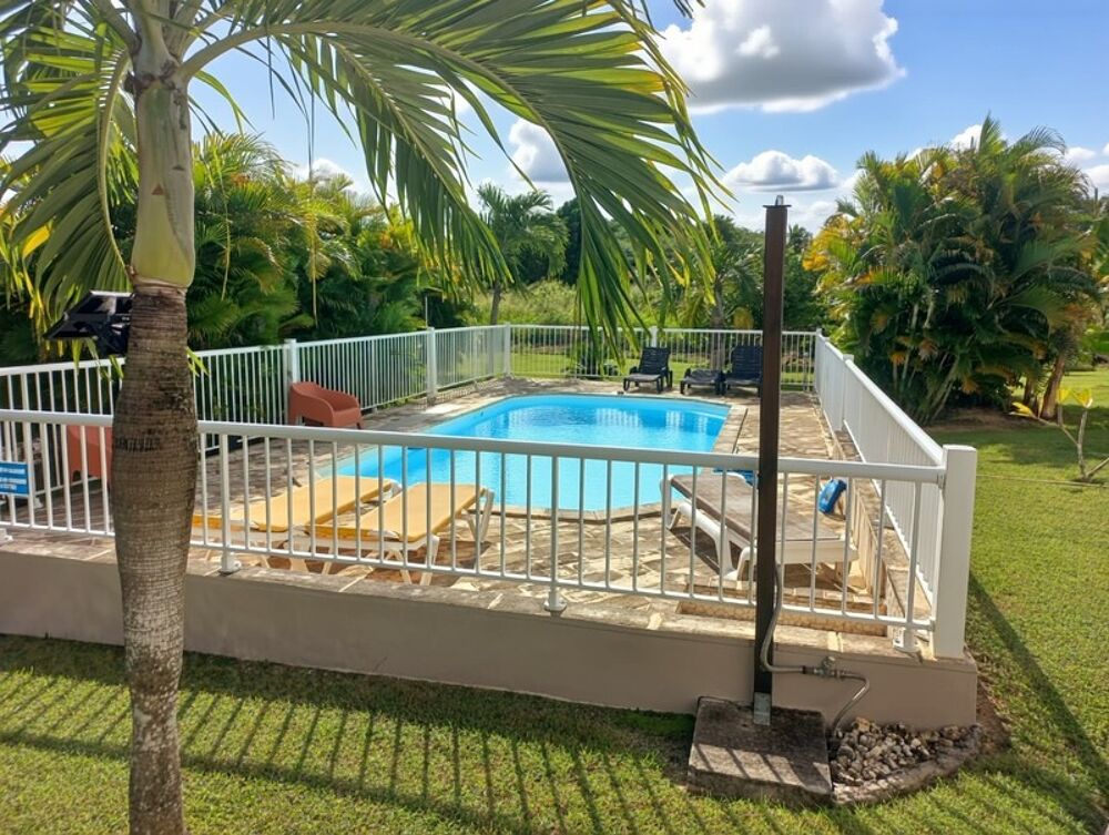 3 villas ou Gites à vendre à ANSE BERTRAND (971),piscine, 2000M2 terrain, proches plages