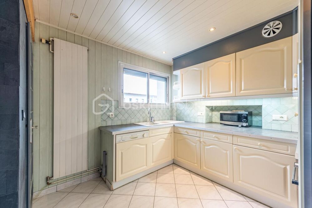 Vente Appartement APPARTEMENT T4 75m² triple exposition - 2eme étage Annecy