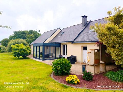   JOLIE PROPRIETE  SOIGNEE  AVEC UN PARC DE 2500 m2 Maison - 5 pièce(s) - 111 m²