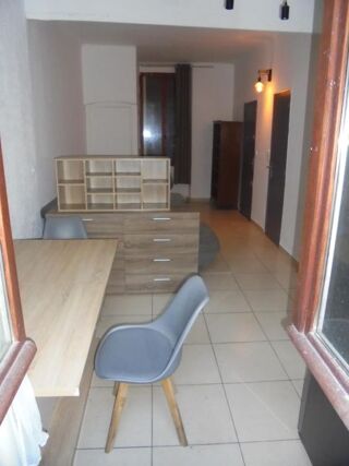  Appartement à louer 1 pièce 28 m²